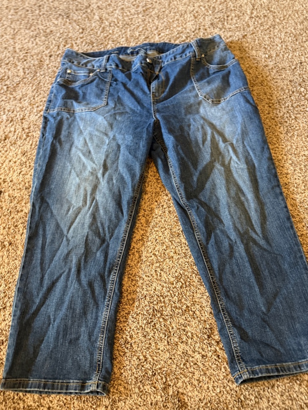 Women’s  Dark Blue Denim Capri